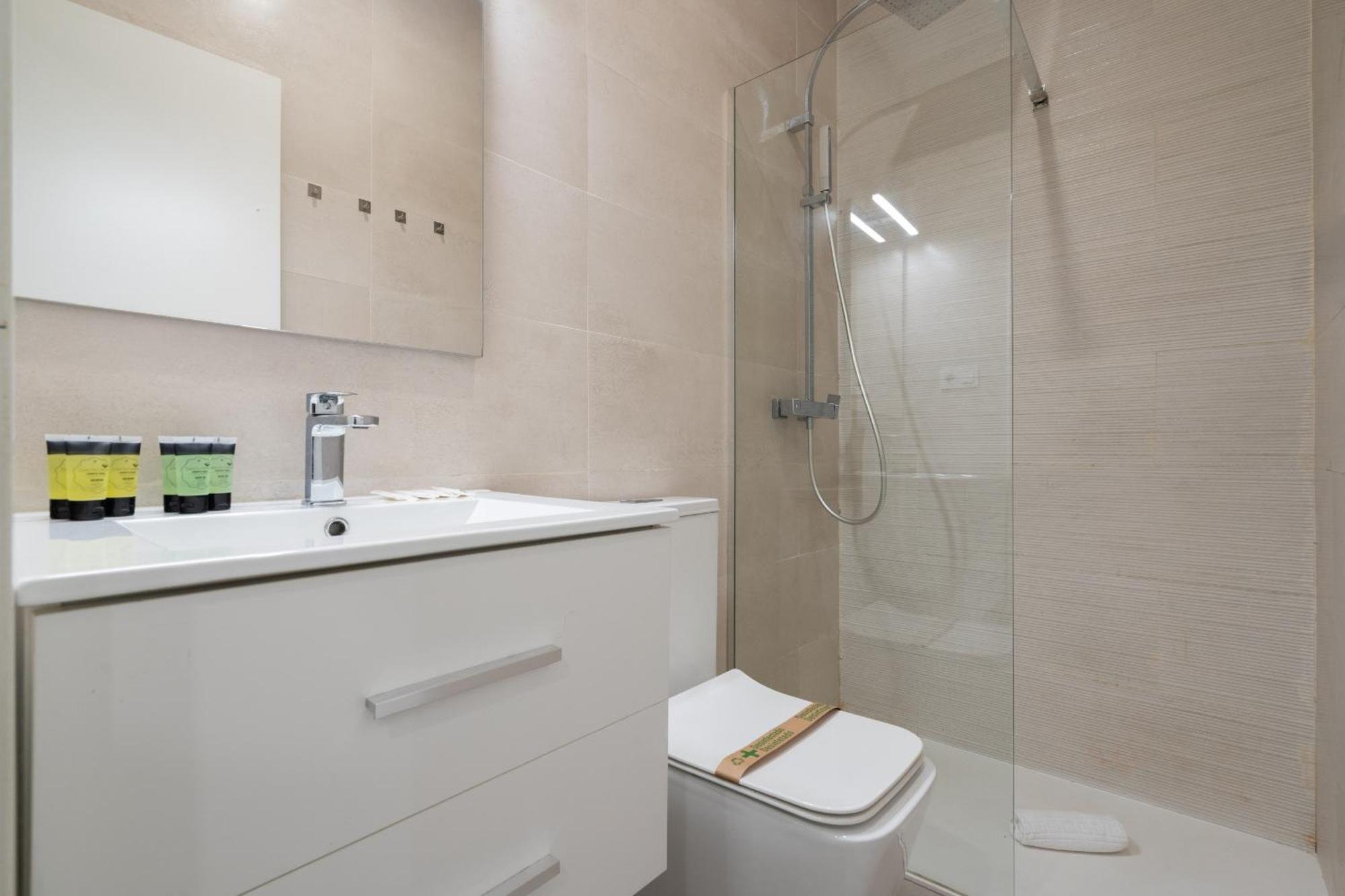 Apartamentos Reformados En Metro Pacifico Alquiler Temporal Madryt Zewnętrze zdjęcie